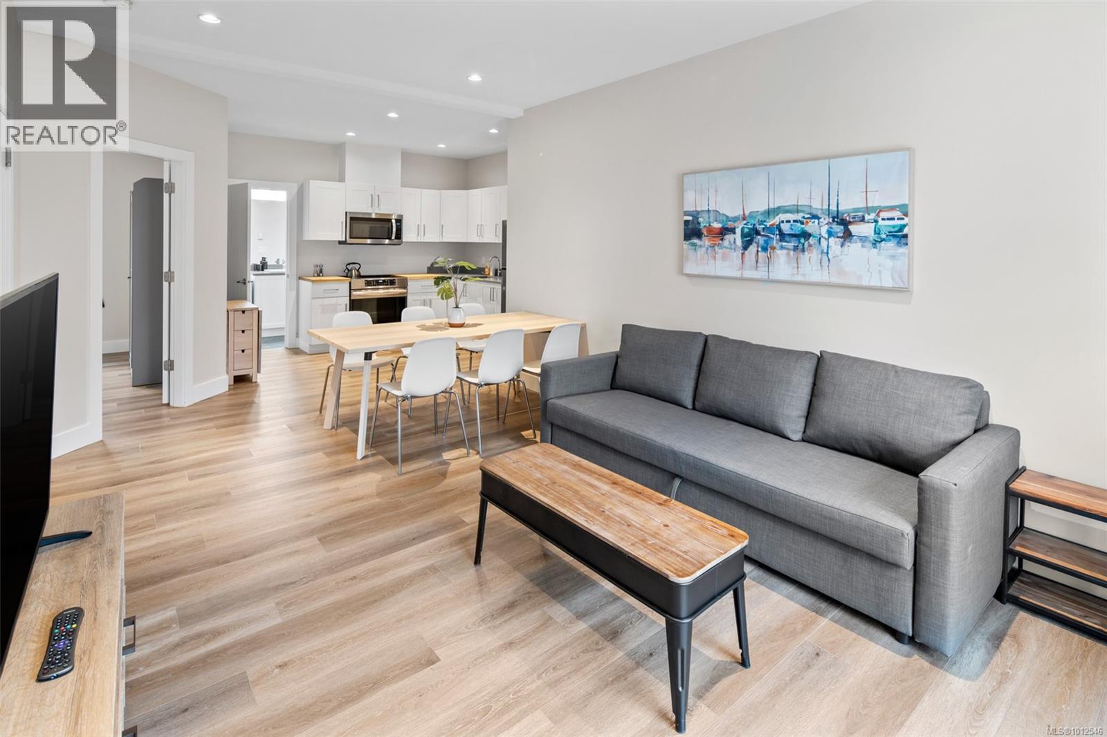  326 Lone Oak Place, Langford