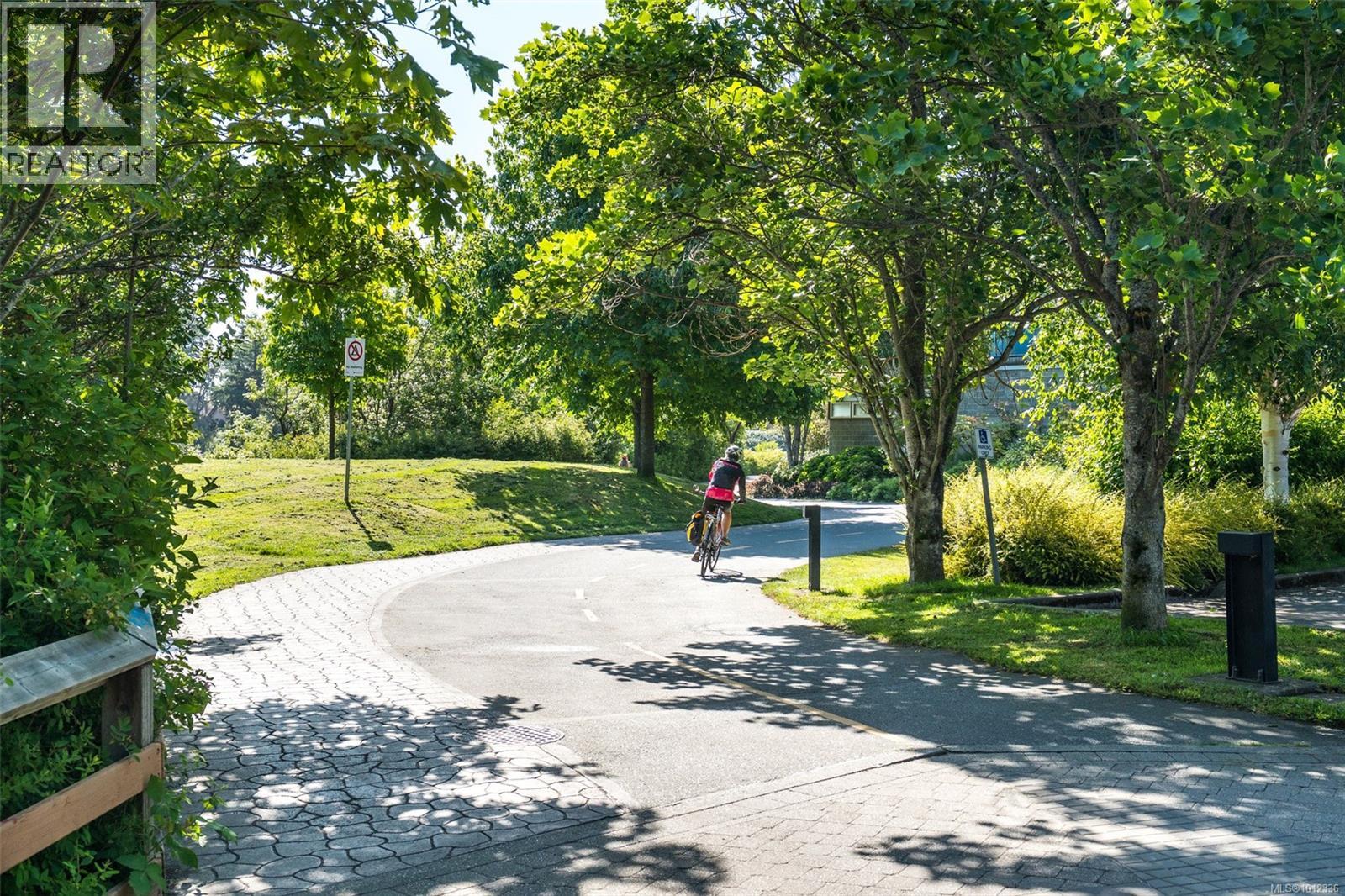 413 90 Regatta Landing, Victoria