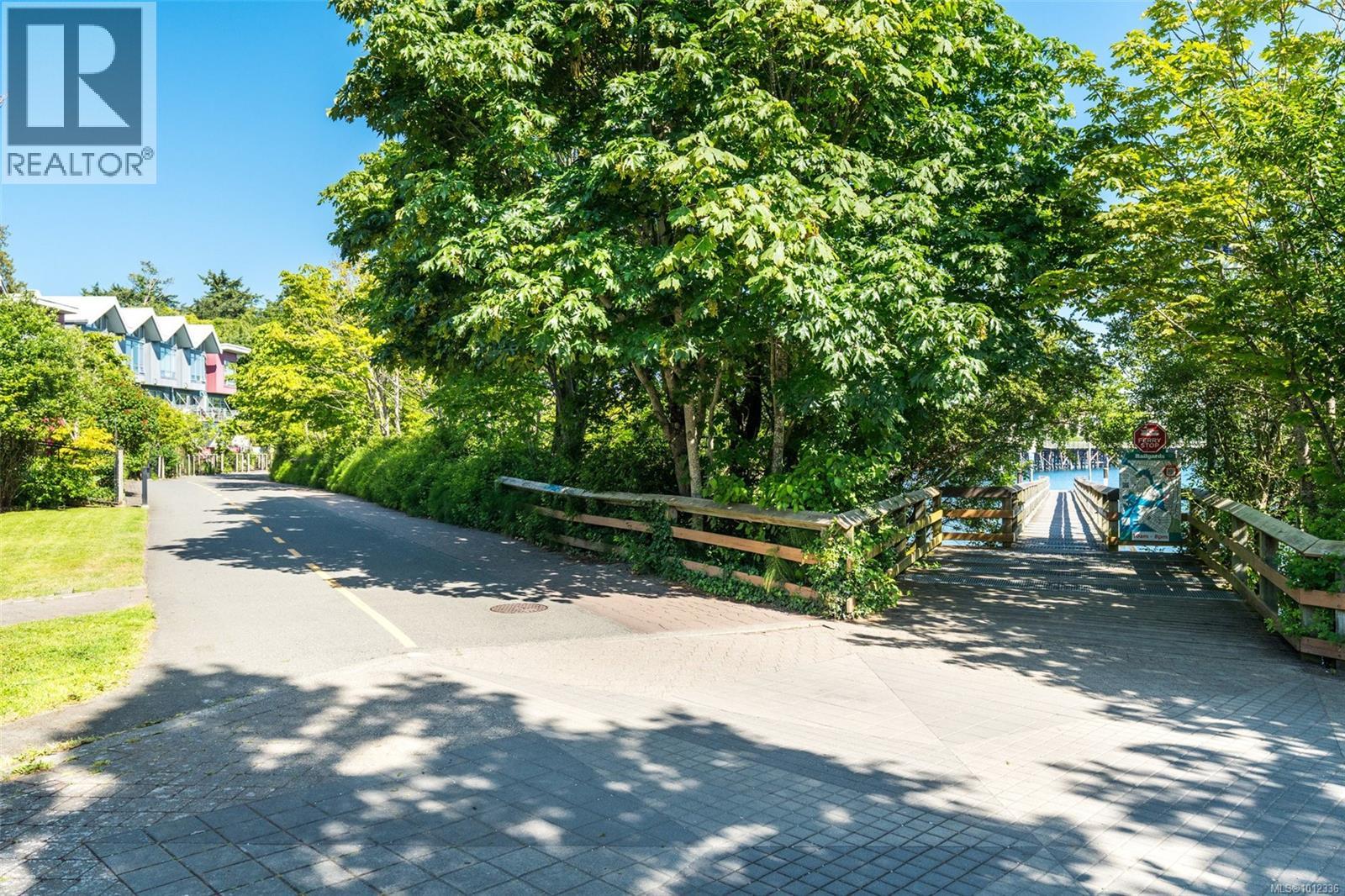 413 90 Regatta Landing, Victoria