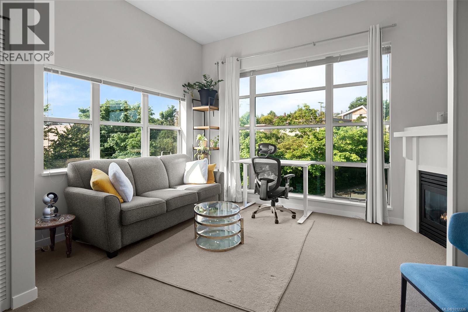 413 90 Regatta Landing, Victoria