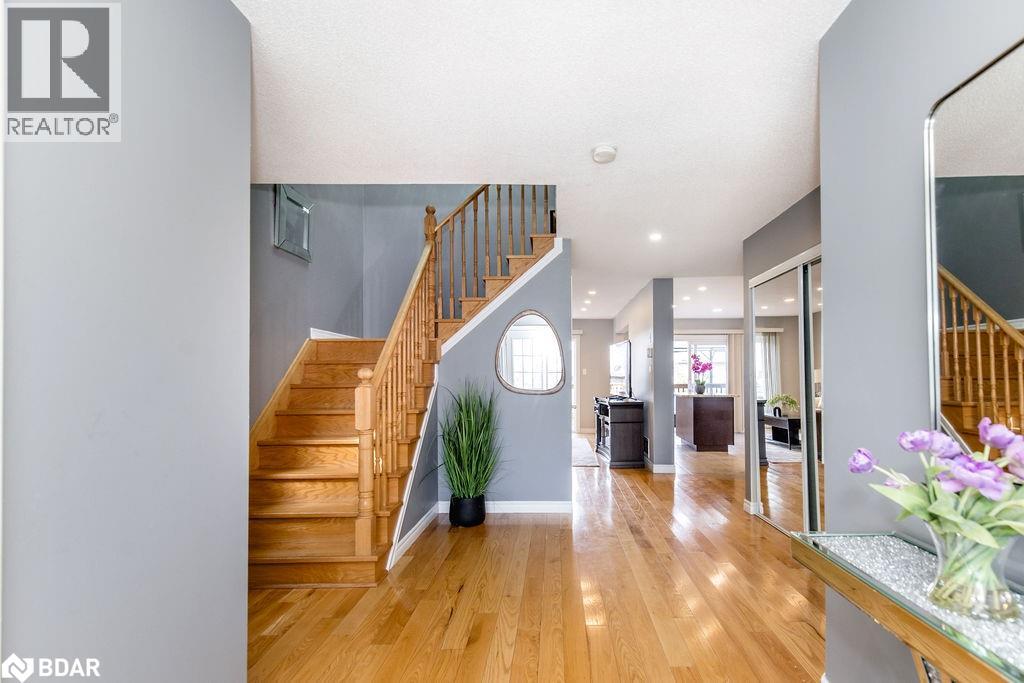 Photo 6 of 16 Bartor Boulevard, Barrie ON