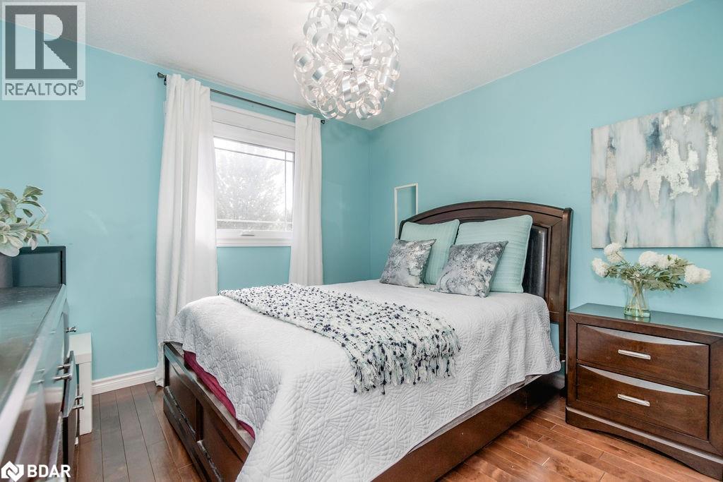 Photo 27 of 16 Bartor Boulevard, Barrie ON