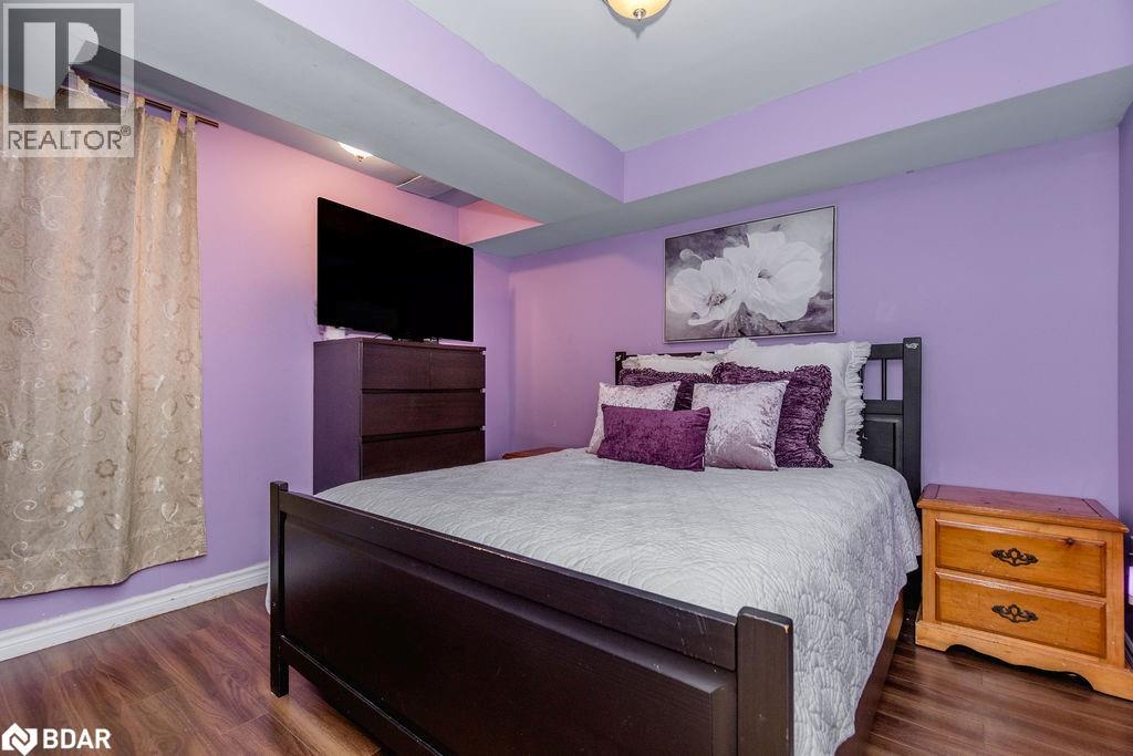 Photo 38 of 16 Bartor Boulevard, Barrie ON