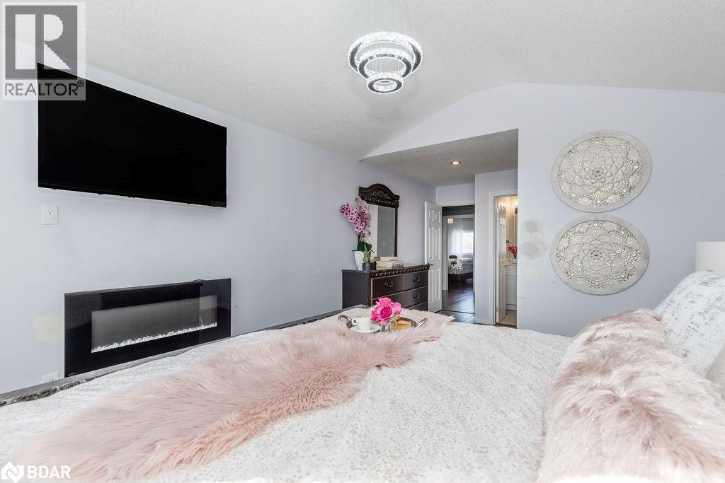 Photo 22 of 16 Bartor Boulevard, Barrie ON