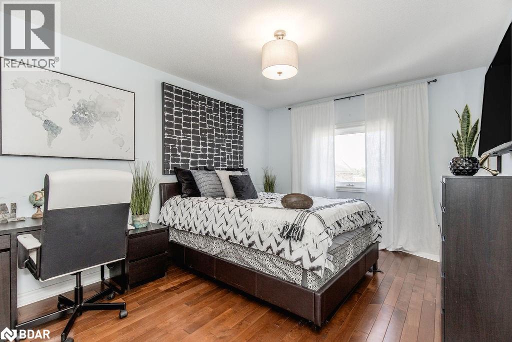 Photo 25 of 16 Bartor Boulevard, Barrie ON