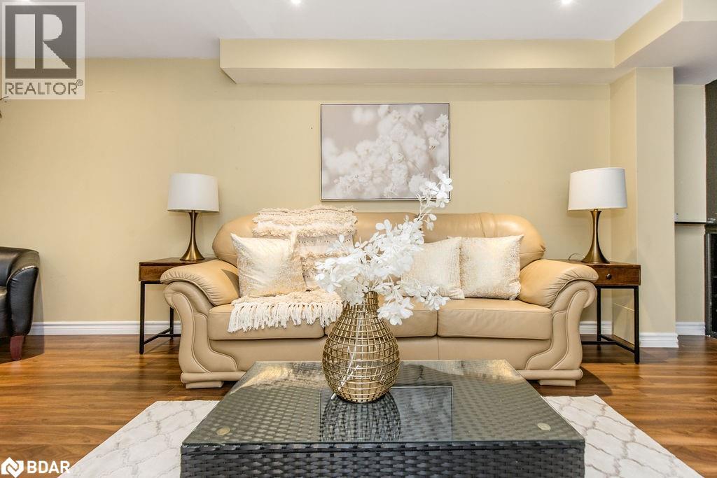 Photo 37 of 16 Bartor Boulevard, Barrie ON