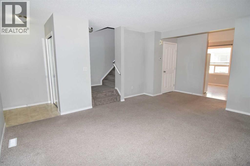 Photo 9 of 1602 111 Tarawood Lane Ne, Calgary AB