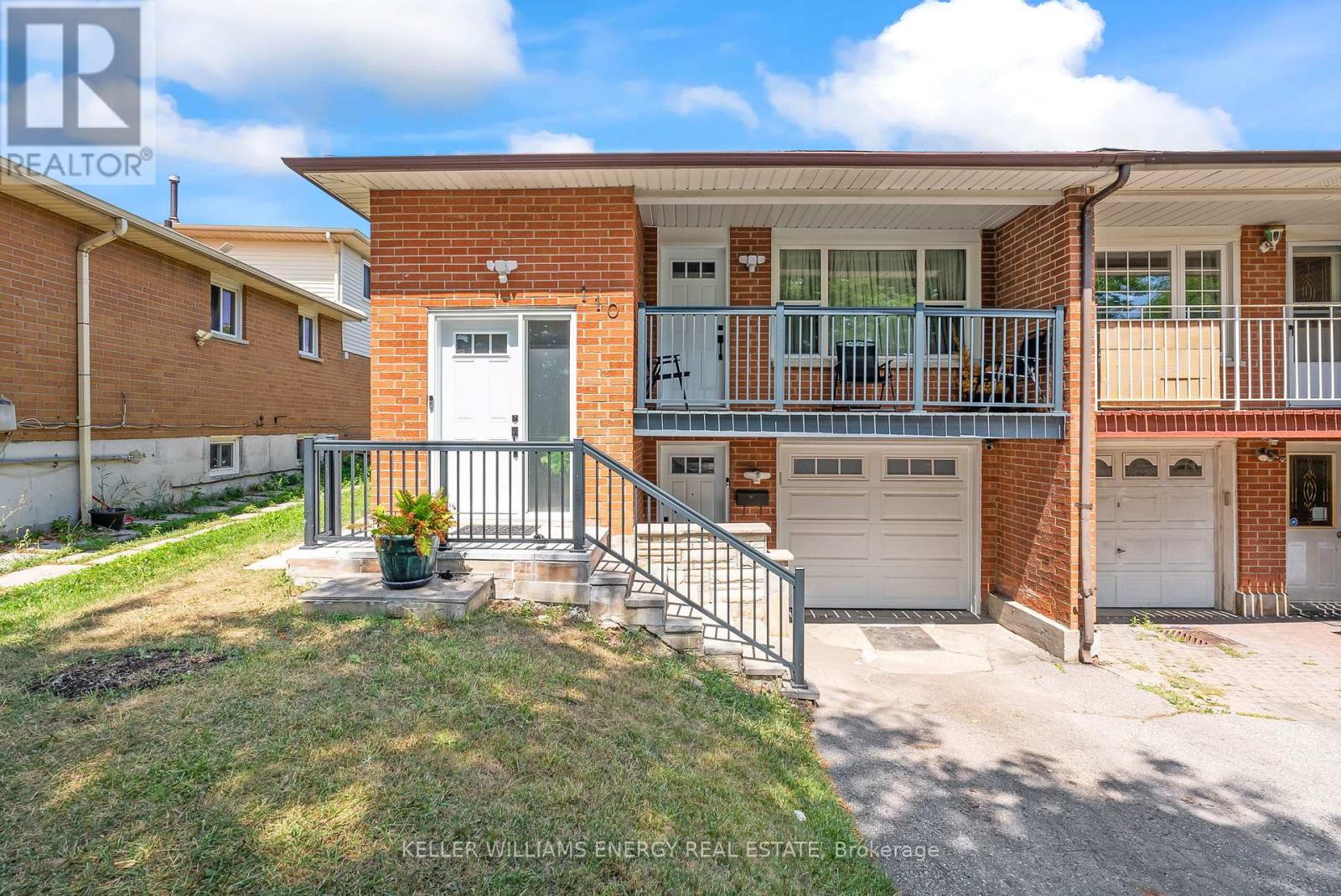 Photo 1 of 110 Littleleaf Drive, Toronto ON