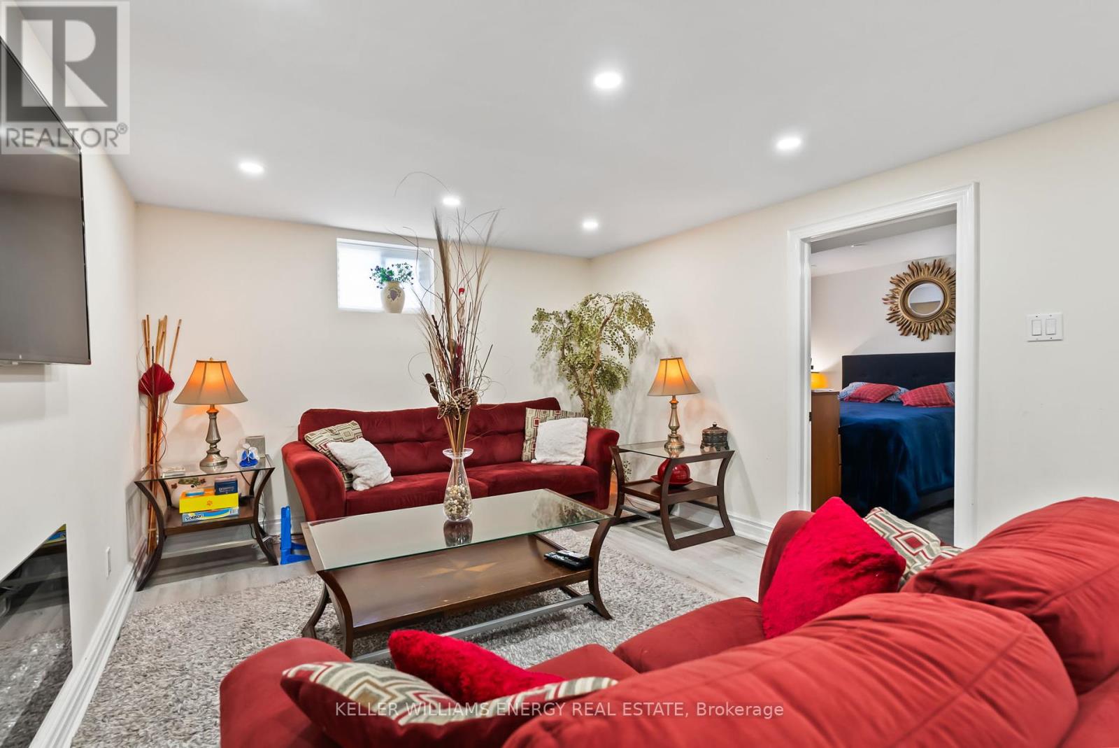 Photo 27 of 110 Littleleaf Drive, Toronto ON