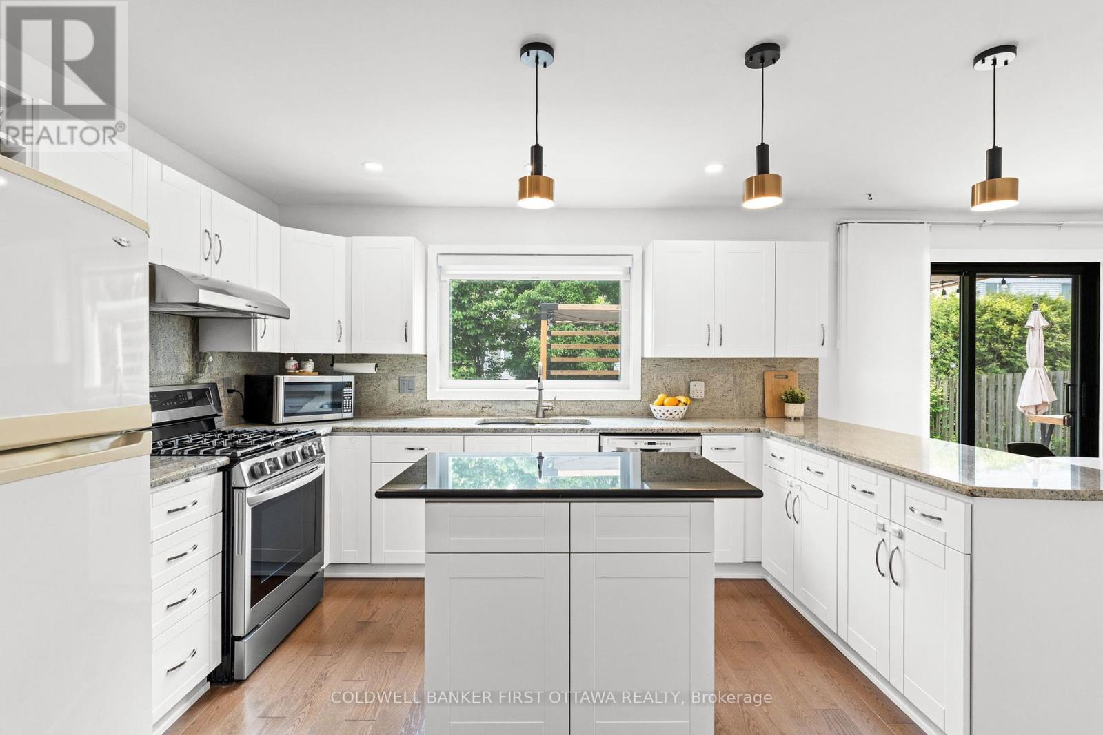 Photo 12 of 2722 Wyldewood Street, Ottawa ON