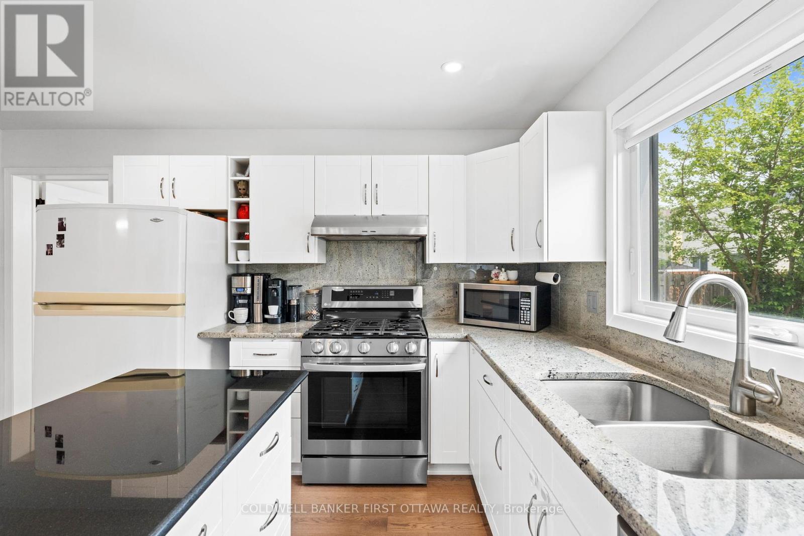 Photo 13 of 2722 Wyldewood Street, Ottawa ON