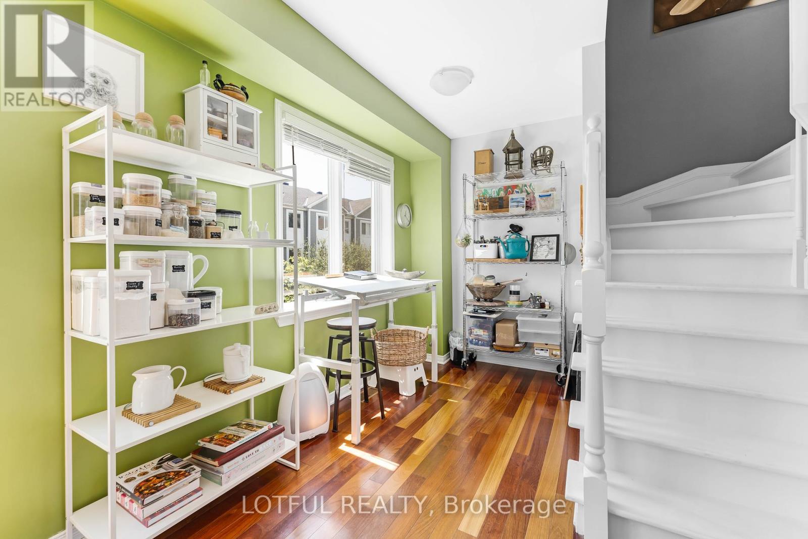 Photo 9 of 515 Burleigh Private, Ottawa ON