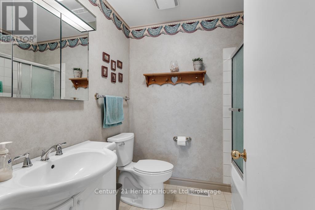 Photo 10 of 10 Parkside Drive, Tillsonburg ON