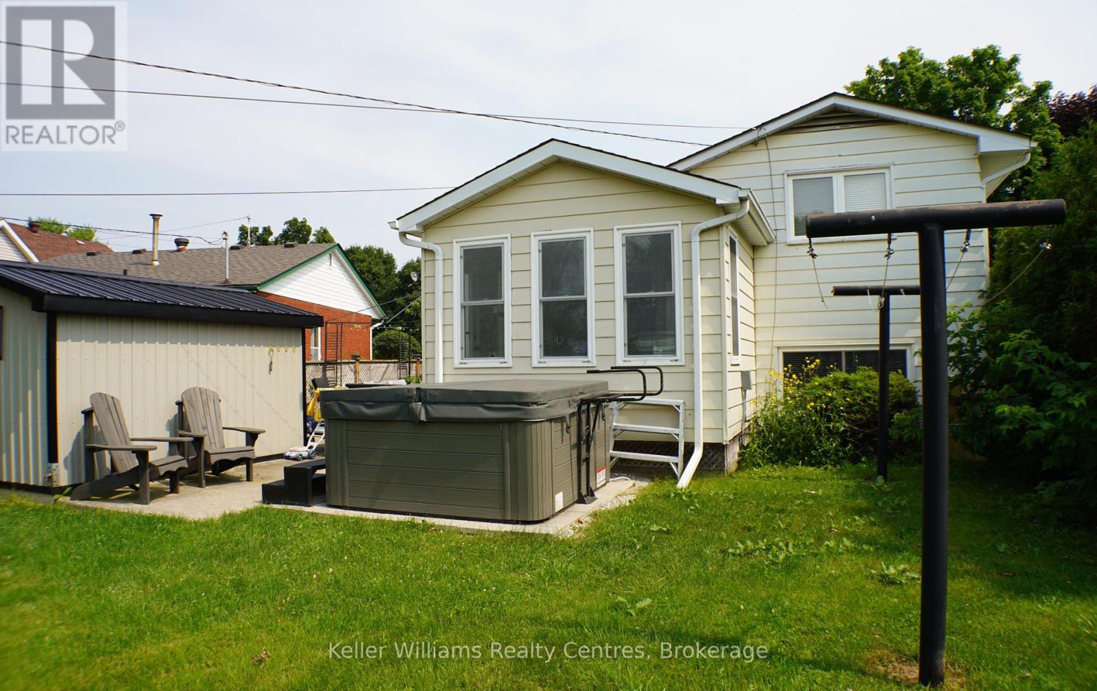 Photo 39 of 973 15th St A E, Owen Sound ON