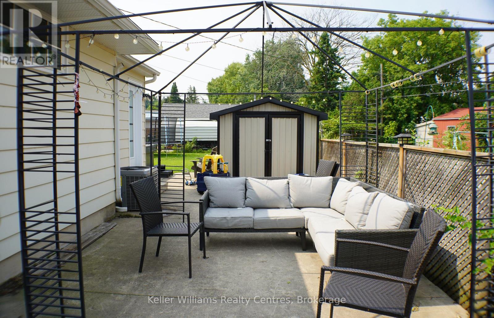 Photo 46 of 973 15th St A E, Owen Sound ON