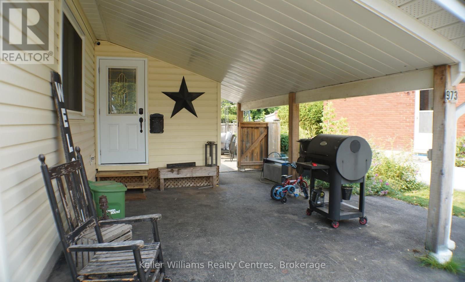 Photo 7 of 973 15th St A E, Owen Sound ON