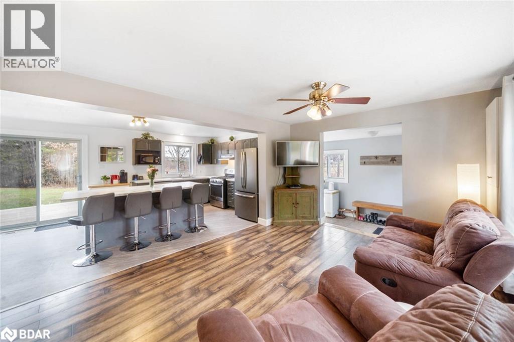 Photo 6 of 115 Mccans Rd, Seguin ON