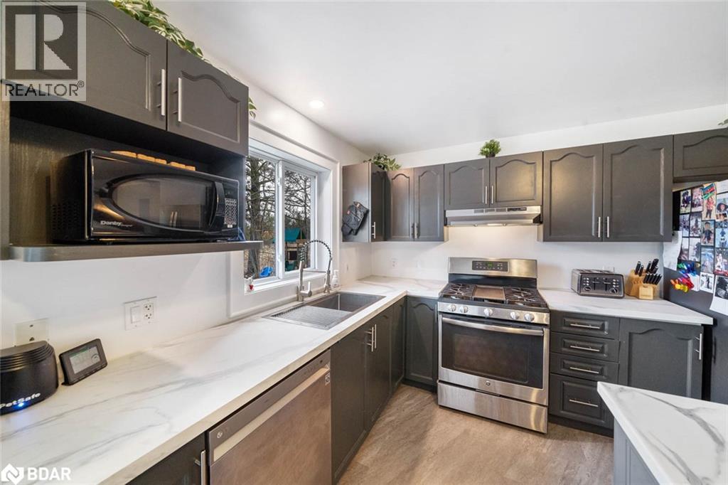 Photo 9 of 115 Mccans Rd, Seguin ON