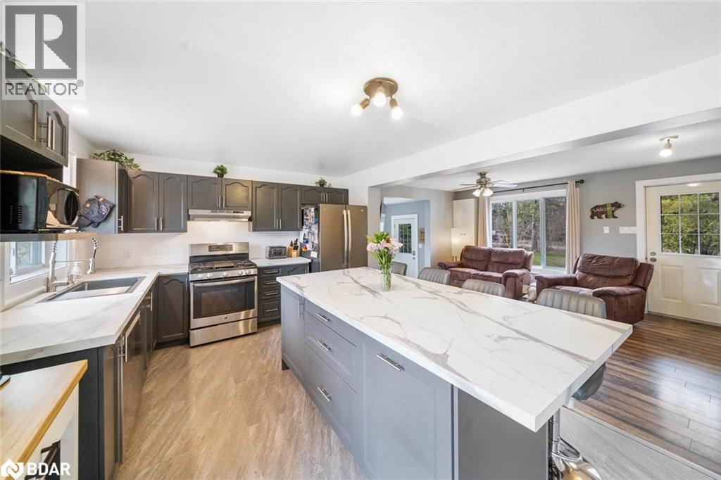 Photo 10 of 115 Mccans Rd, Seguin ON
