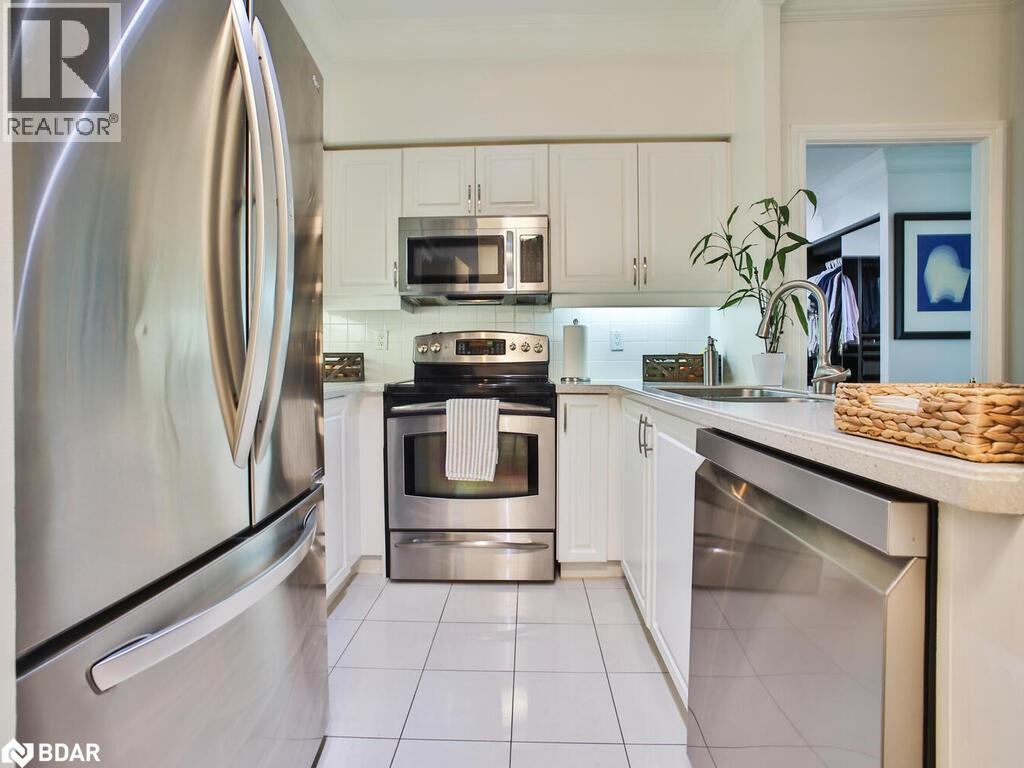 Photo 15 of 2111 Lake Shore Boulevard W Unit 719, Toronto ON