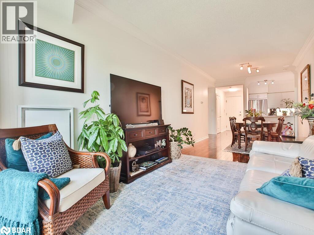 Photo 8 of 2111 Lake Shore Boulevard W Unit 719, Toronto ON