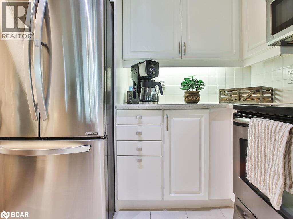 Photo 16 of 2111 Lake Shore Boulevard W Unit 719, Toronto ON