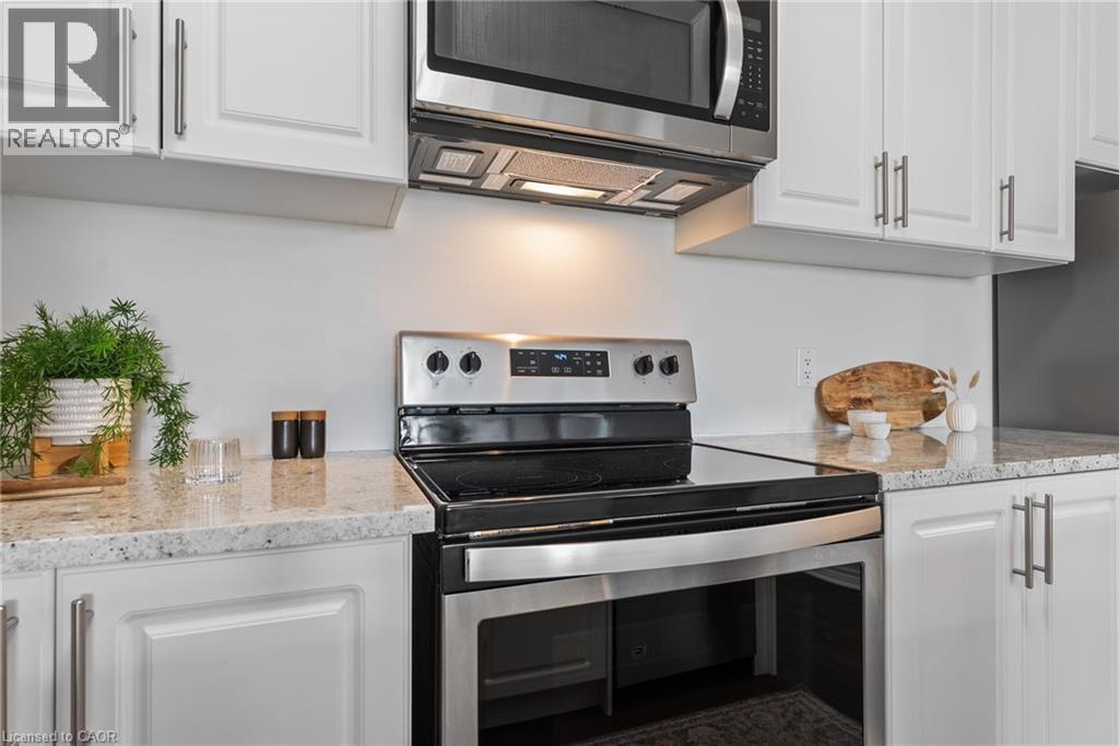 Photo 14 of 150 Oak Park Boulevard Unit 315, Oakville ON