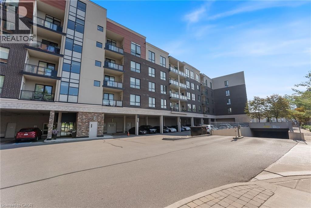 Photo 26 of 150 Oak Park Boulevard Unit 315, Oakville ON
