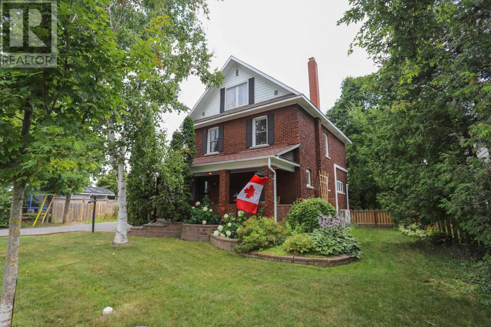 Photo 1 of 192 Simpson St, Sault Ste Marie ON