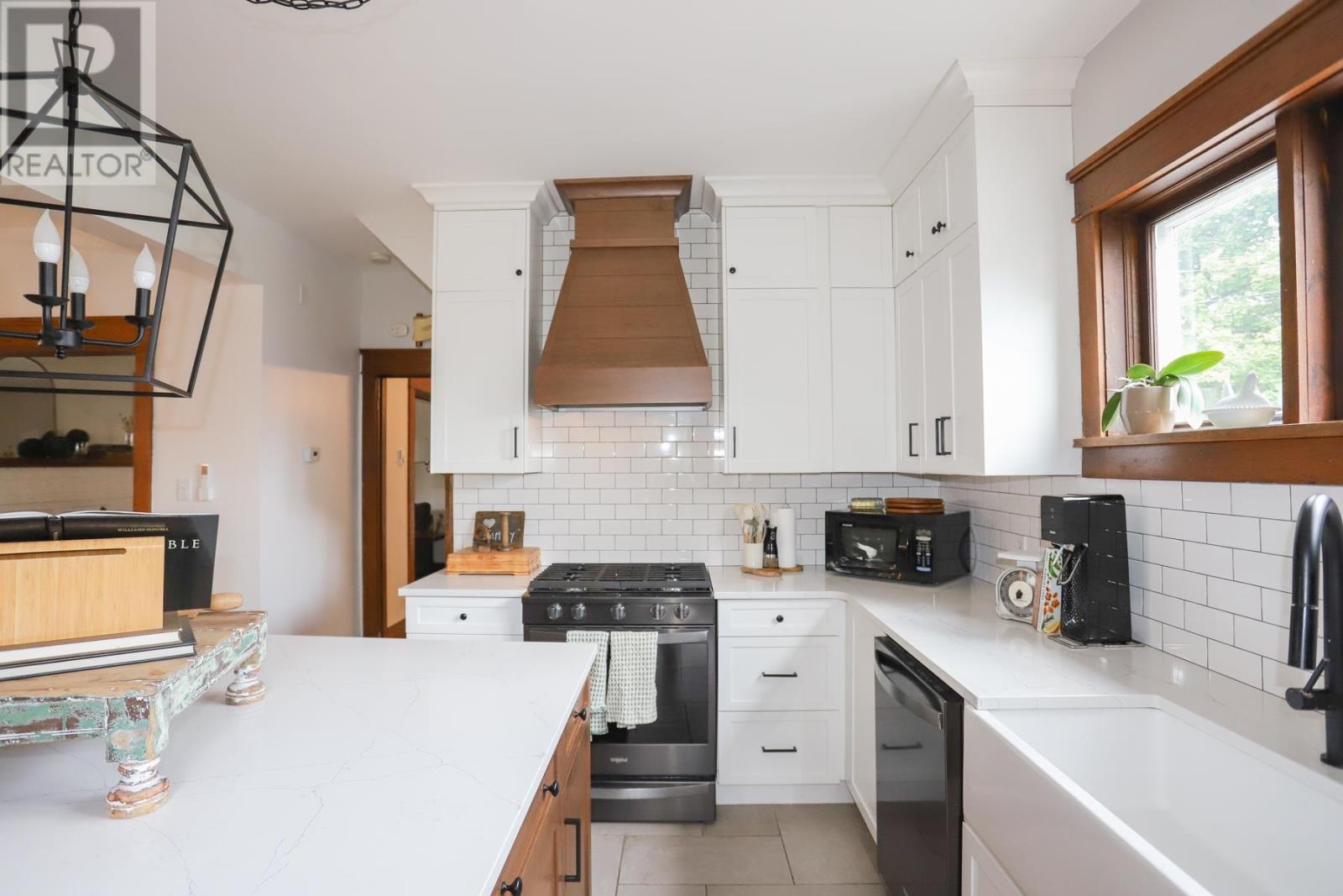 Photo 15 of 192 Simpson St, Sault Ste Marie ON