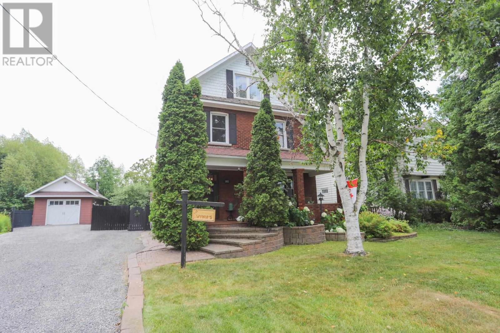 Photo 2 of 192 Simpson St, Sault Ste Marie ON