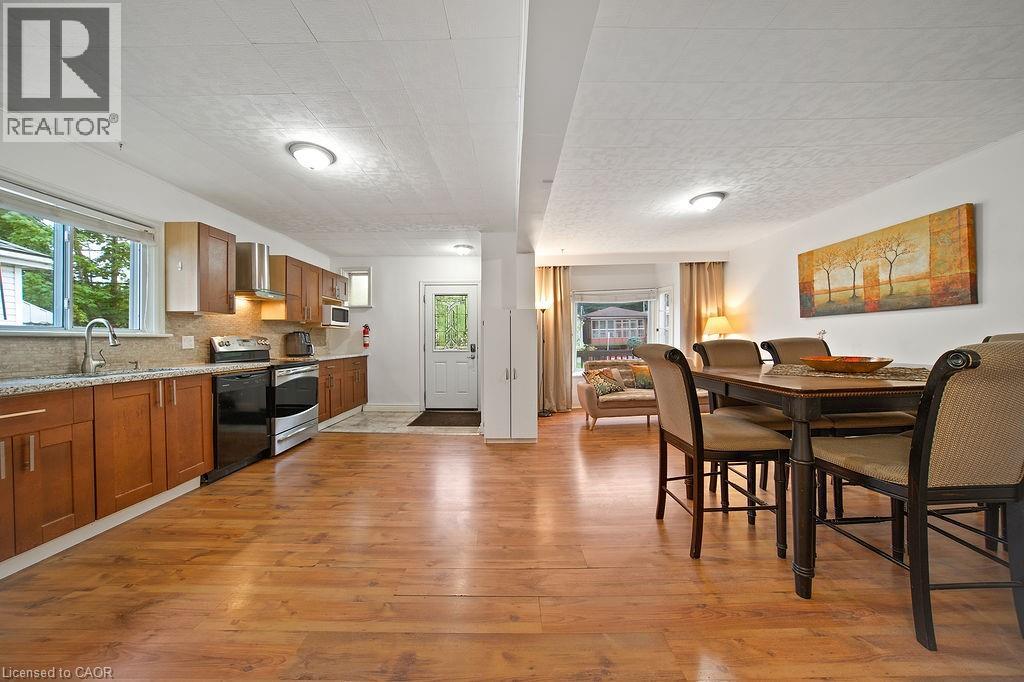 Photo 3 of 82 Whitney Avenue, Hamilton ON
