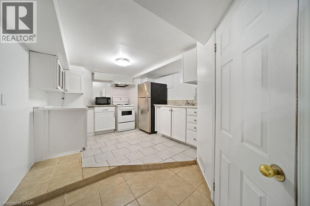 Photo 18 of 82 Whitney Avenue, Hamilton ON