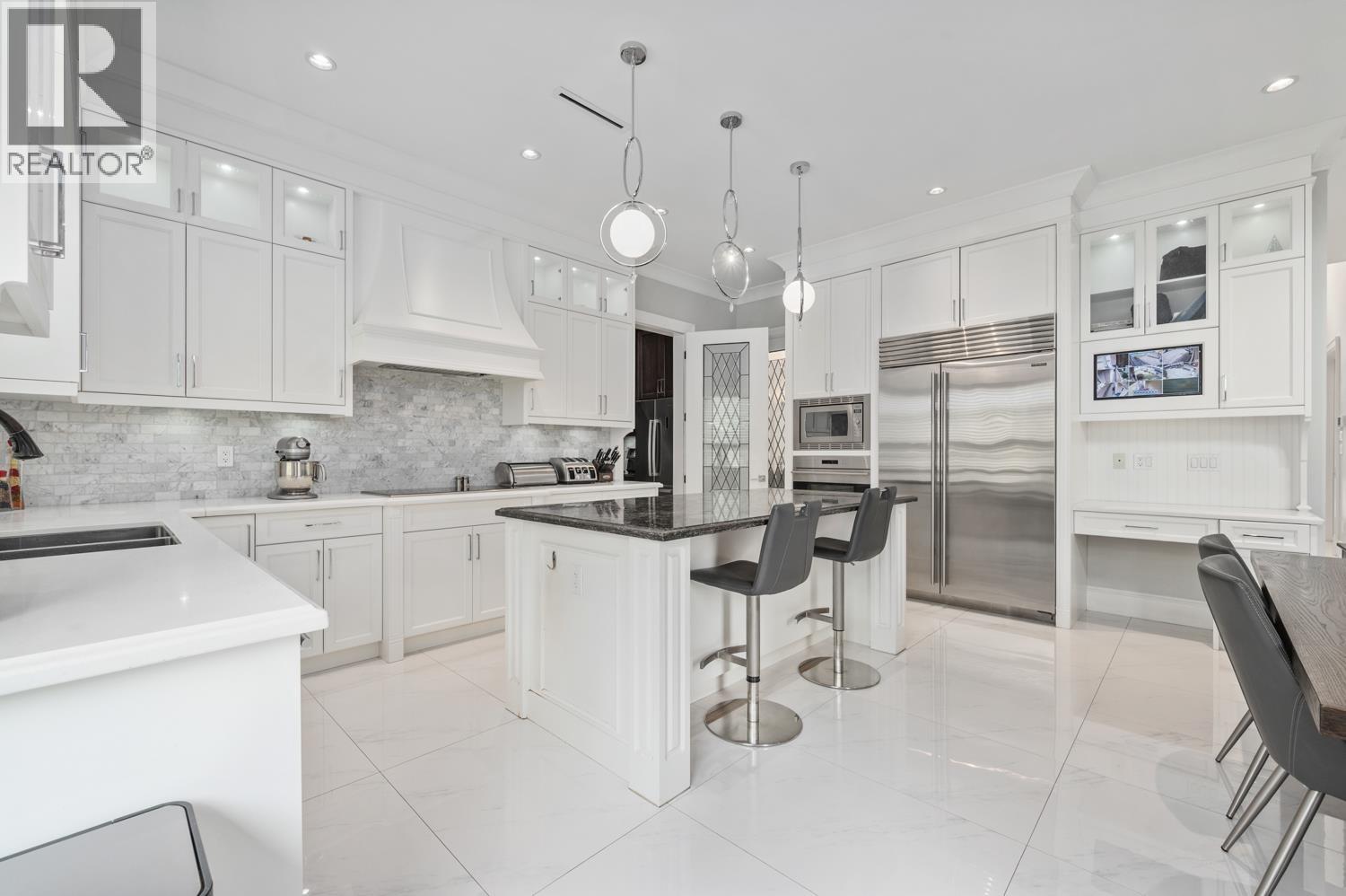 Photo 14 of 9531 Gilbert Crescent, Richmond BC