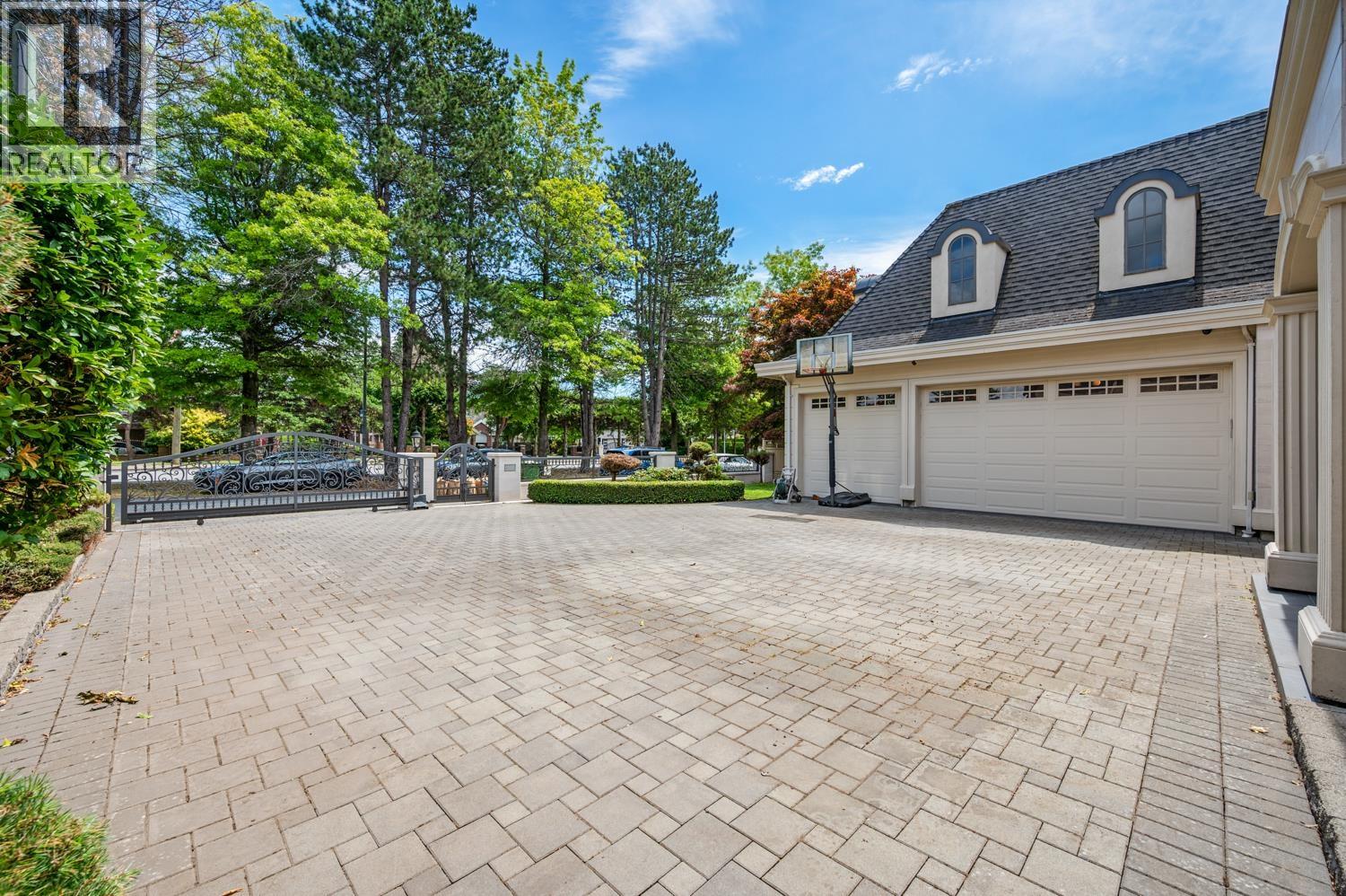 Photo 39 of 9531 Gilbert Crescent, Richmond BC