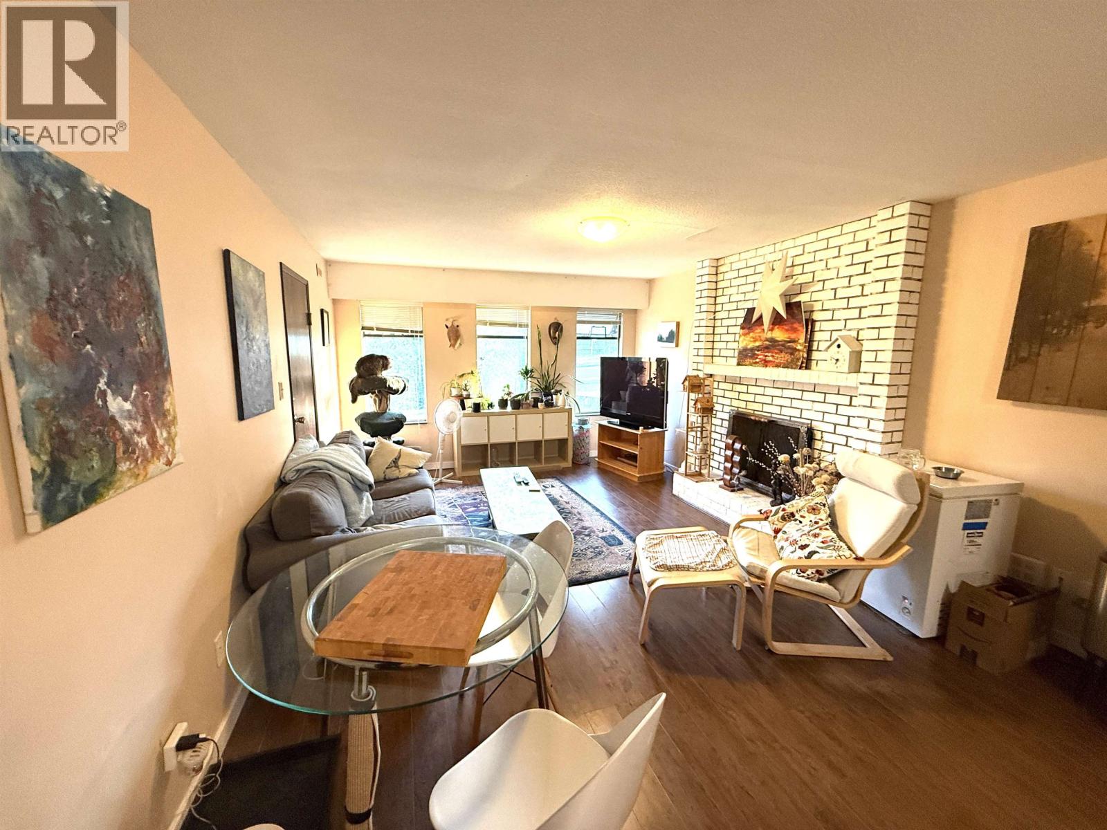 Photo 1 of 33 Xx Queens Avenue, Vancouver BC