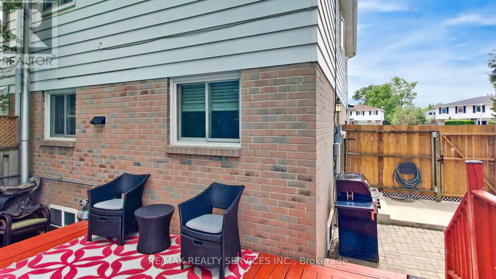 Photo 36 of 22 Glengrove Court, Brampton ON