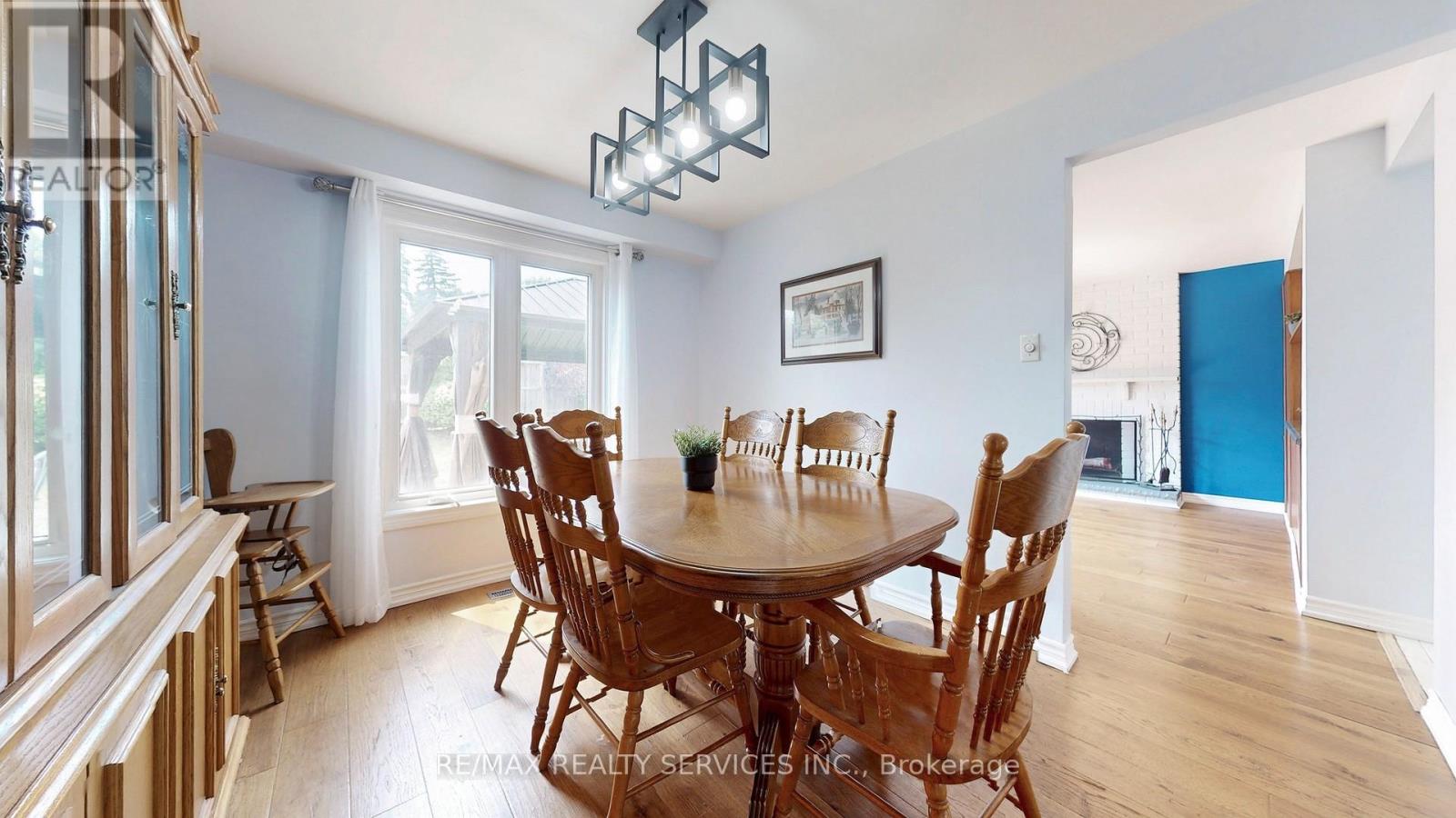 Photo 20 of 14 Myna Court, Brampton ON