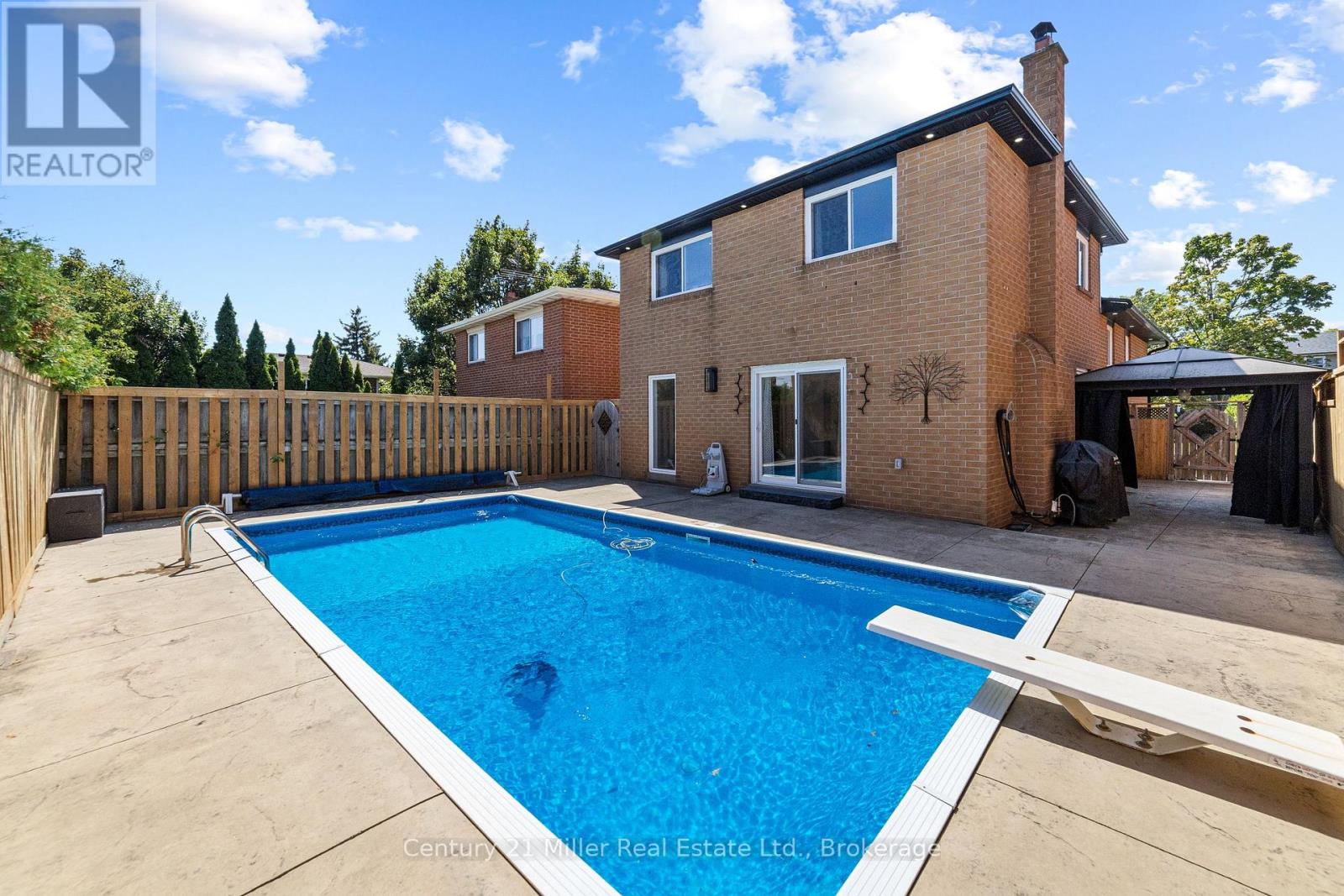 Photo 39 of 1363 Harmsworth Square, Oakville ON