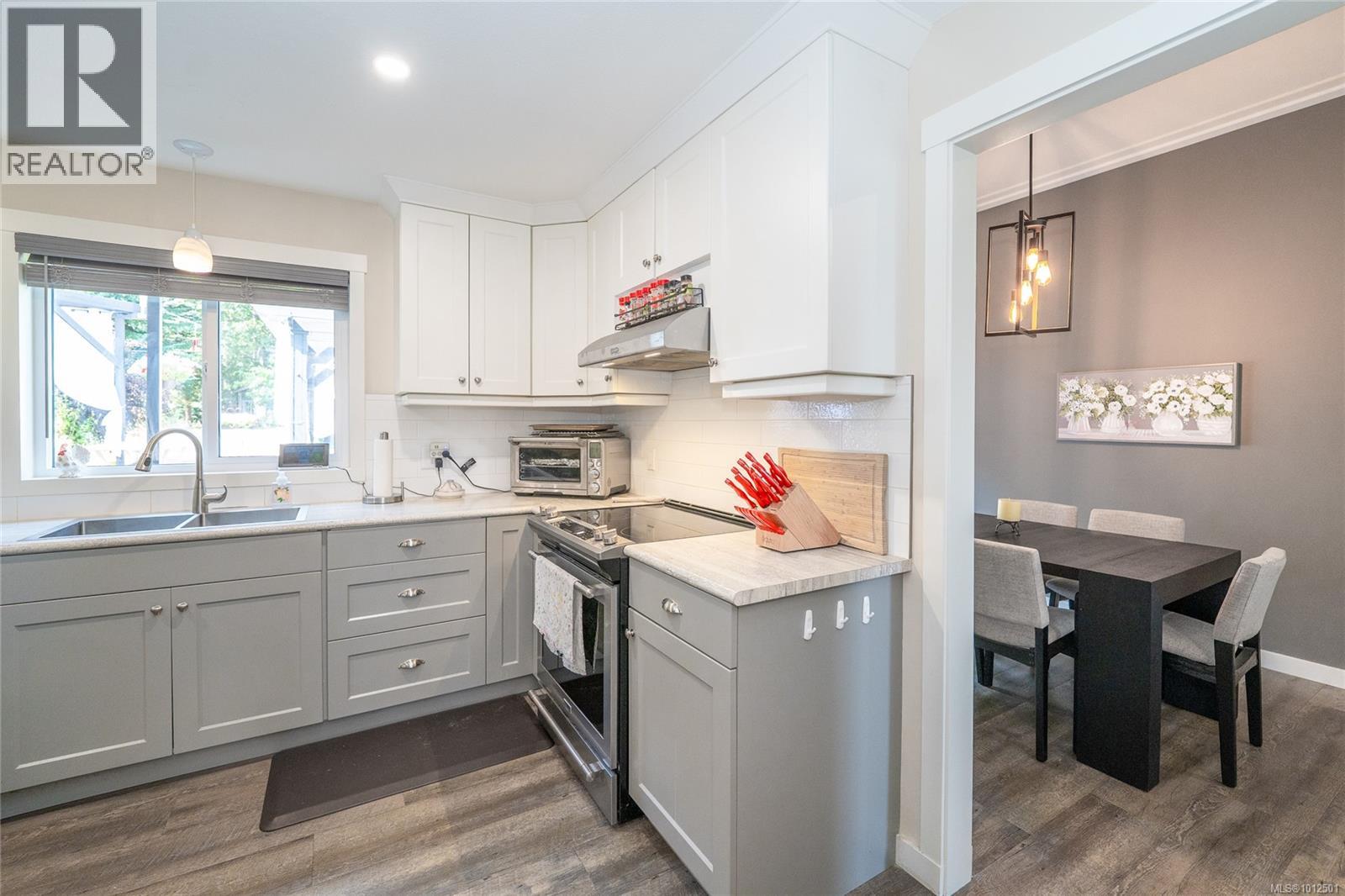 Photo 10 of 1680 Meadowbrook Dr, Campbell River BC