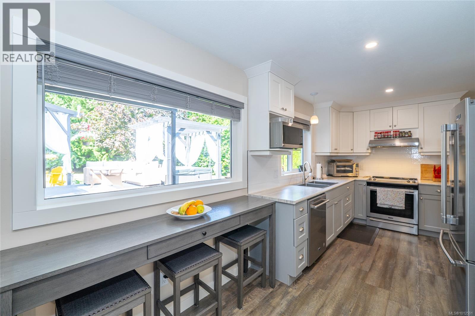 Photo 14 of 1680 Meadowbrook Dr, Campbell River BC