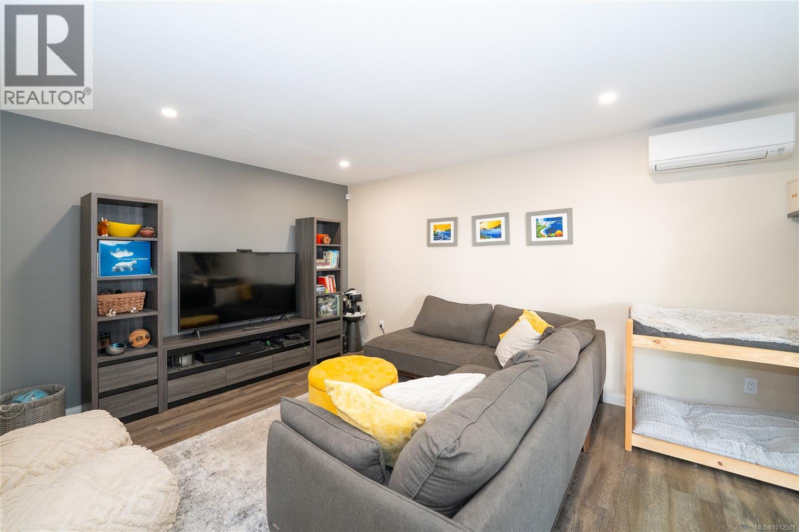 Photo 15 of 1680 Meadowbrook Dr, Campbell River BC