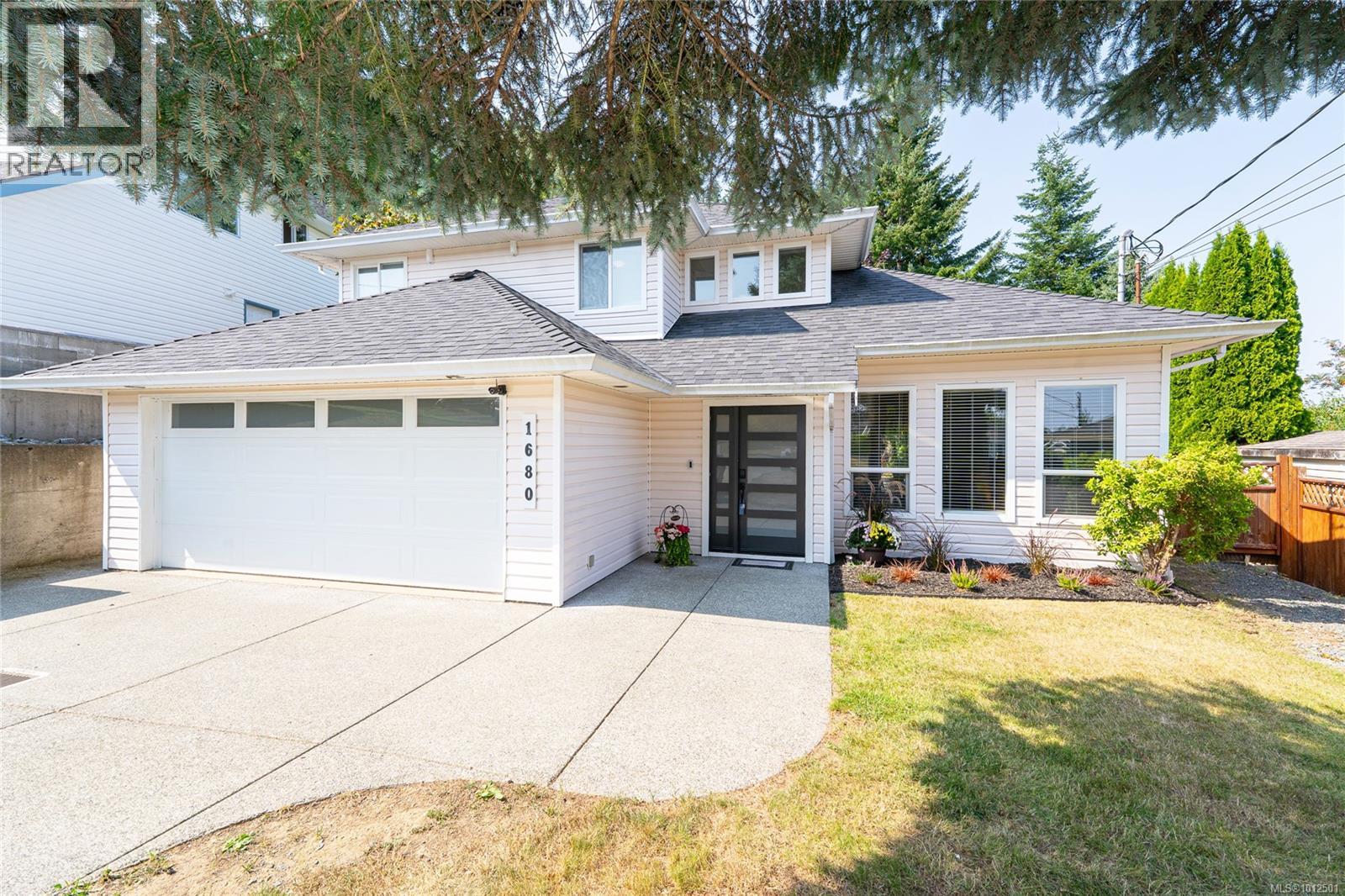 Photo 2 of 1680 Meadowbrook Dr, Campbell River BC
