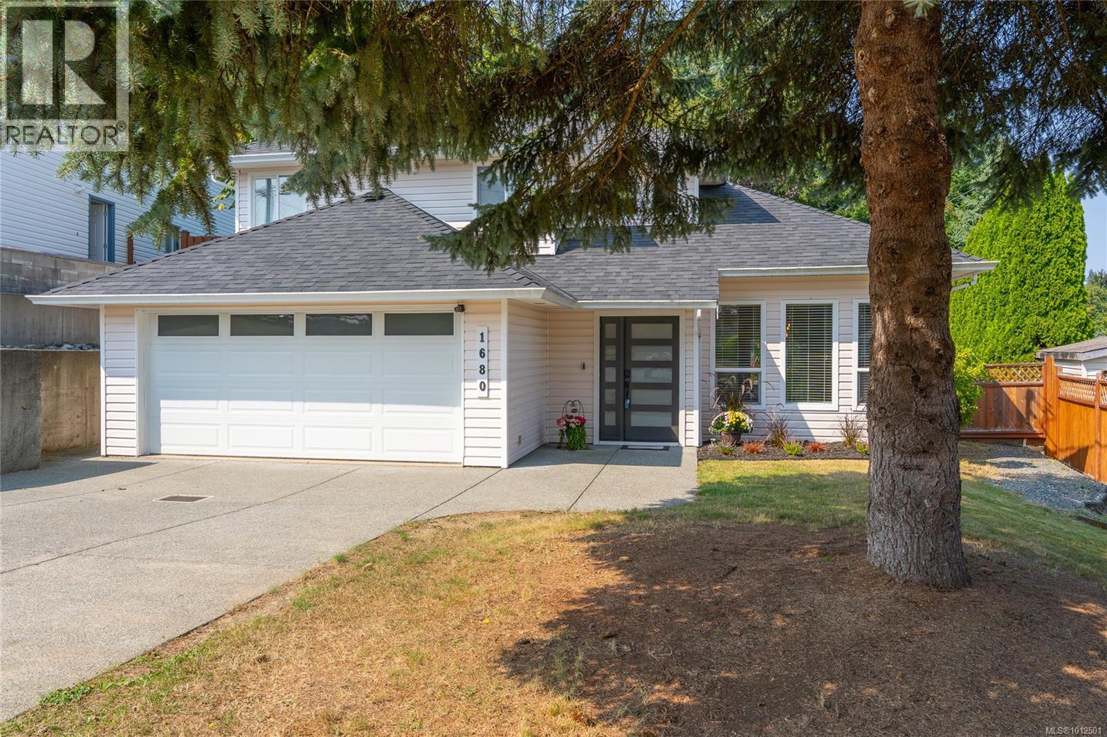 Photo 4 of 1680 Meadowbrook Dr, Campbell River BC