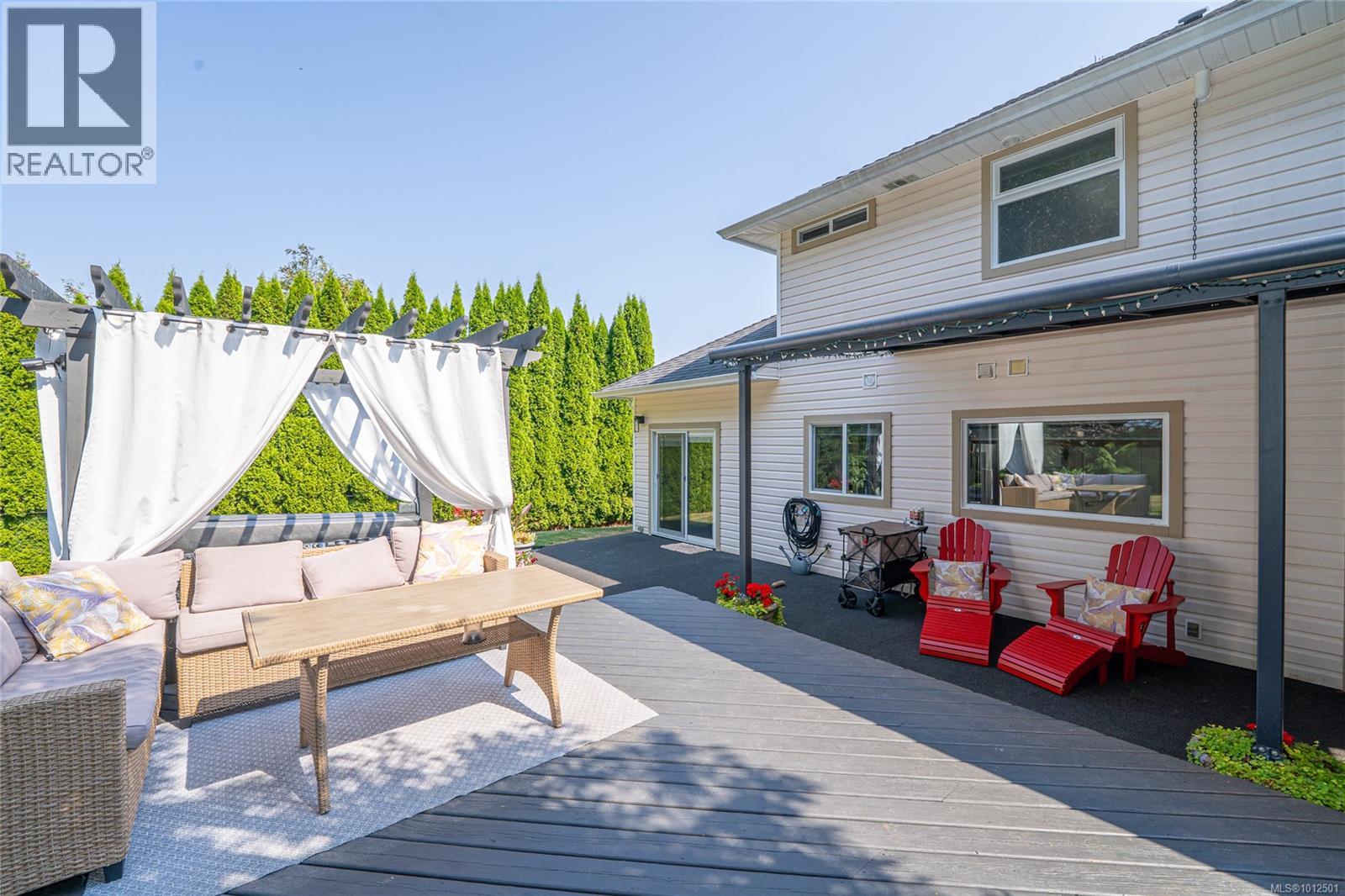 Photo 40 of 1680 Meadowbrook Dr, Campbell River BC