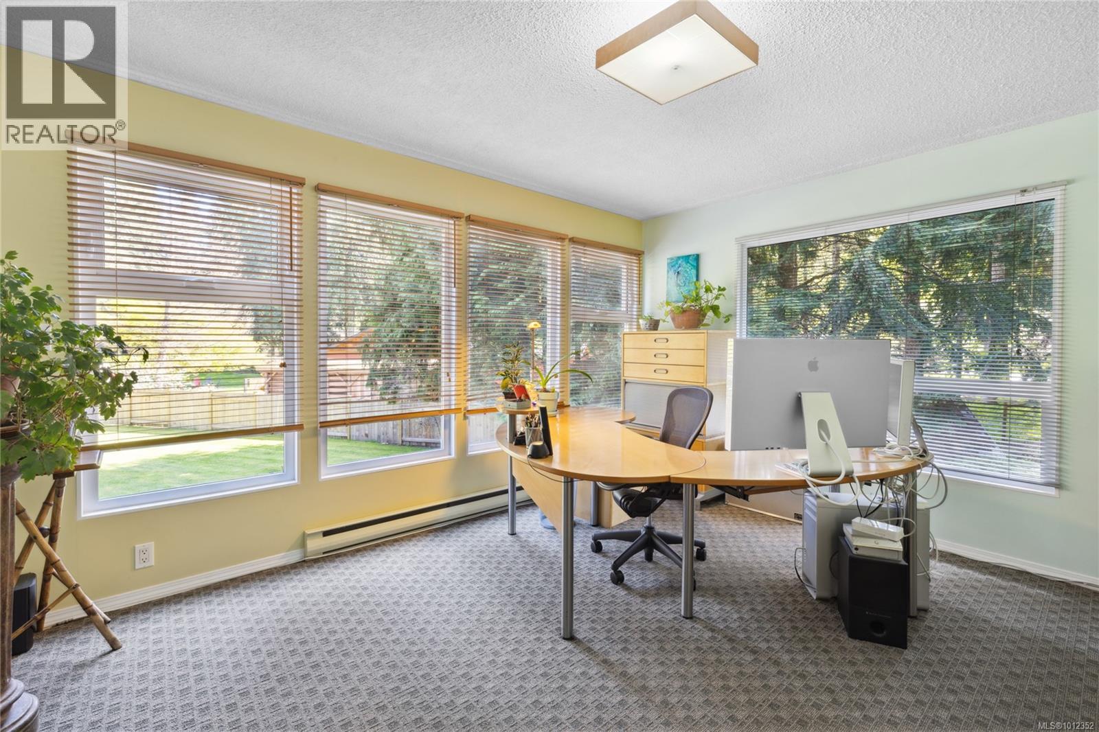 Photo 16 of 658 Martindale Rd, Parksville BC