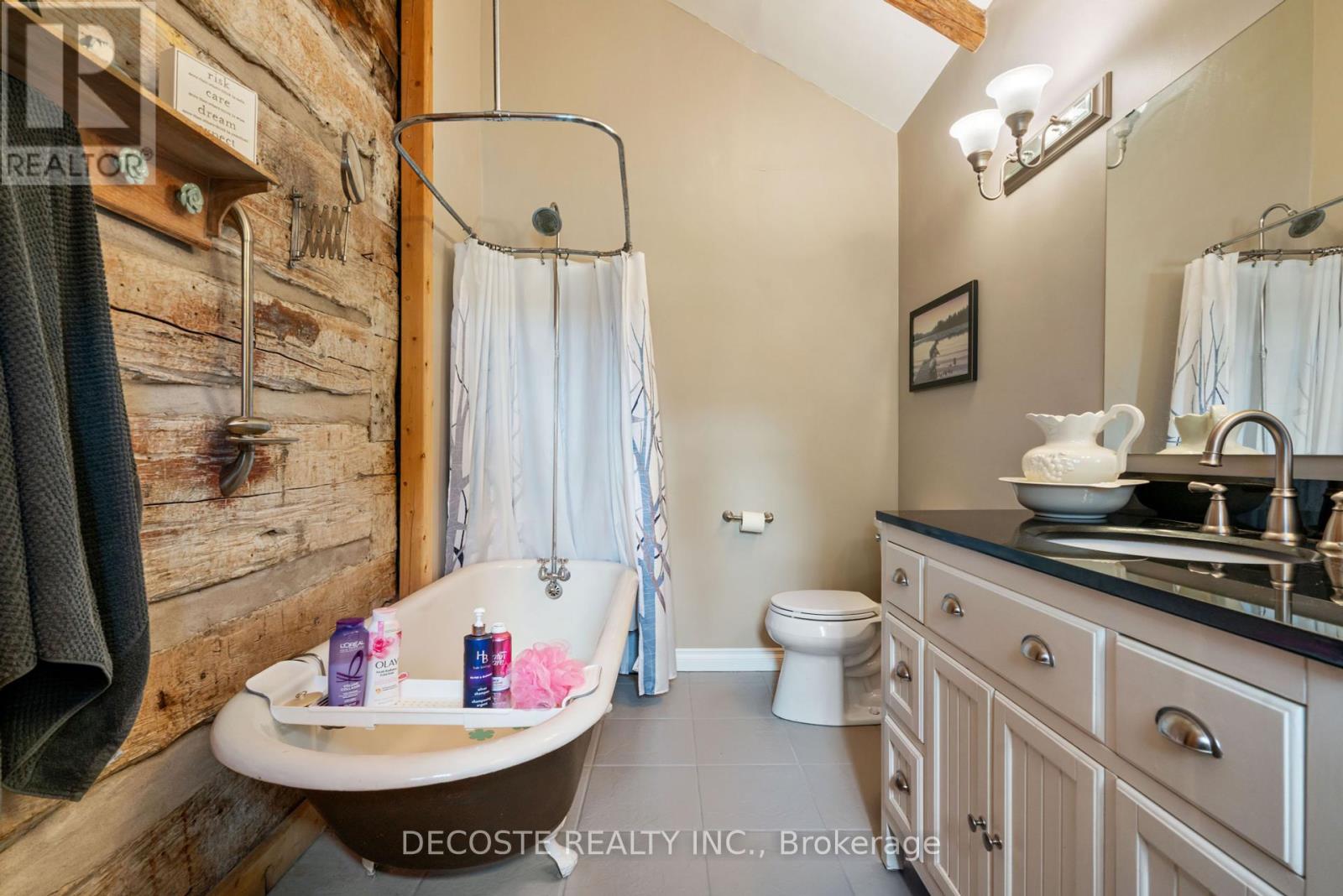 Photo 16 of 21695 Laggan Glenelg Road, North Glengarry ON