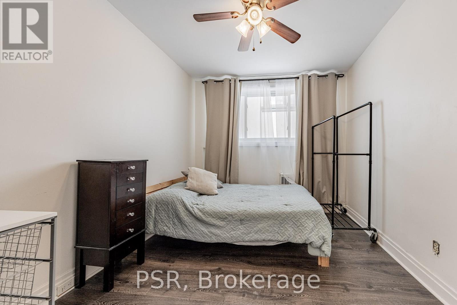 Photo 5 of 285 Robina Avenue, Toronto ON