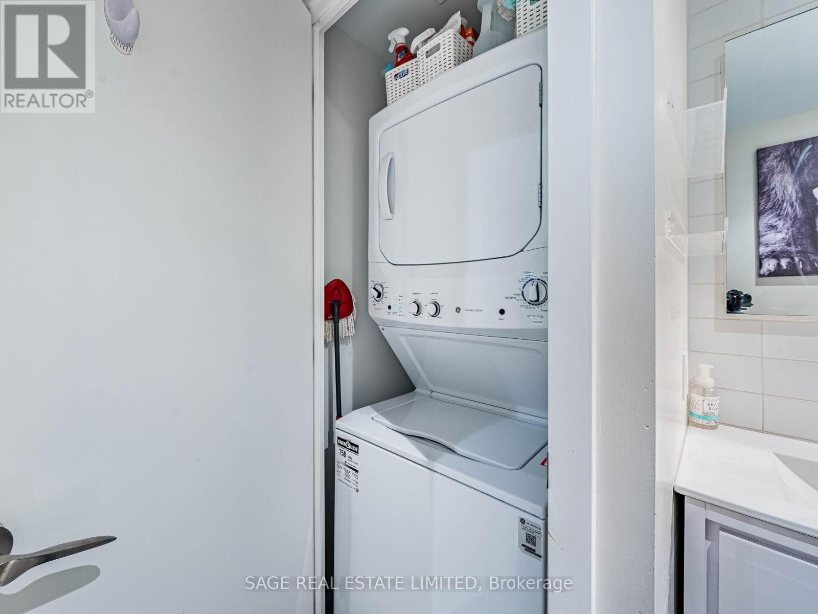 Photo 18 of 404 75 Portland Street, Toronto ON