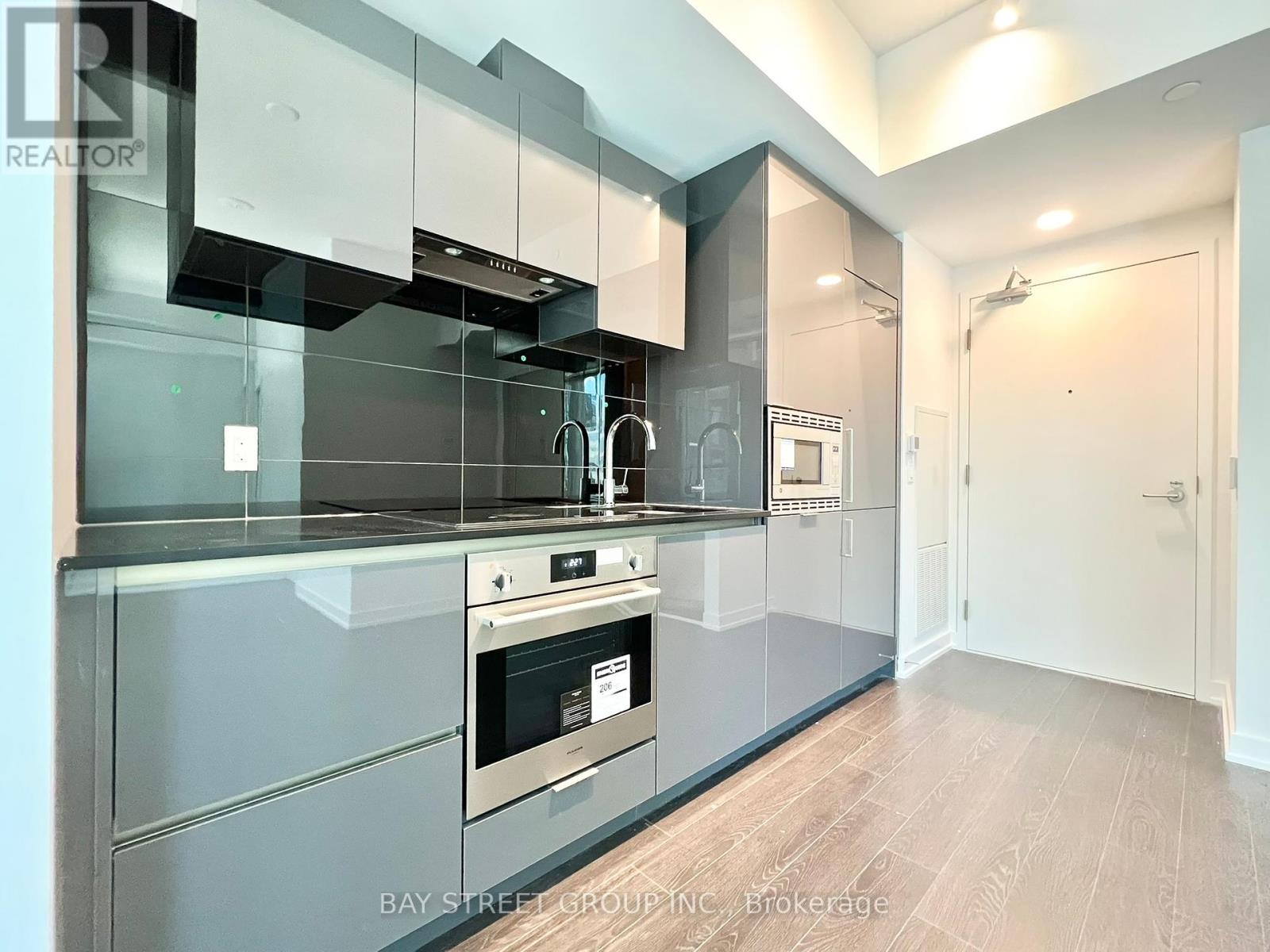 Photo 12 of 1618 121 St Patrick Street, Toronto ON